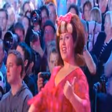 STAGE TUBE: German Cast of HAIRSPRAY Sings 'You Can't Stop the Beat'